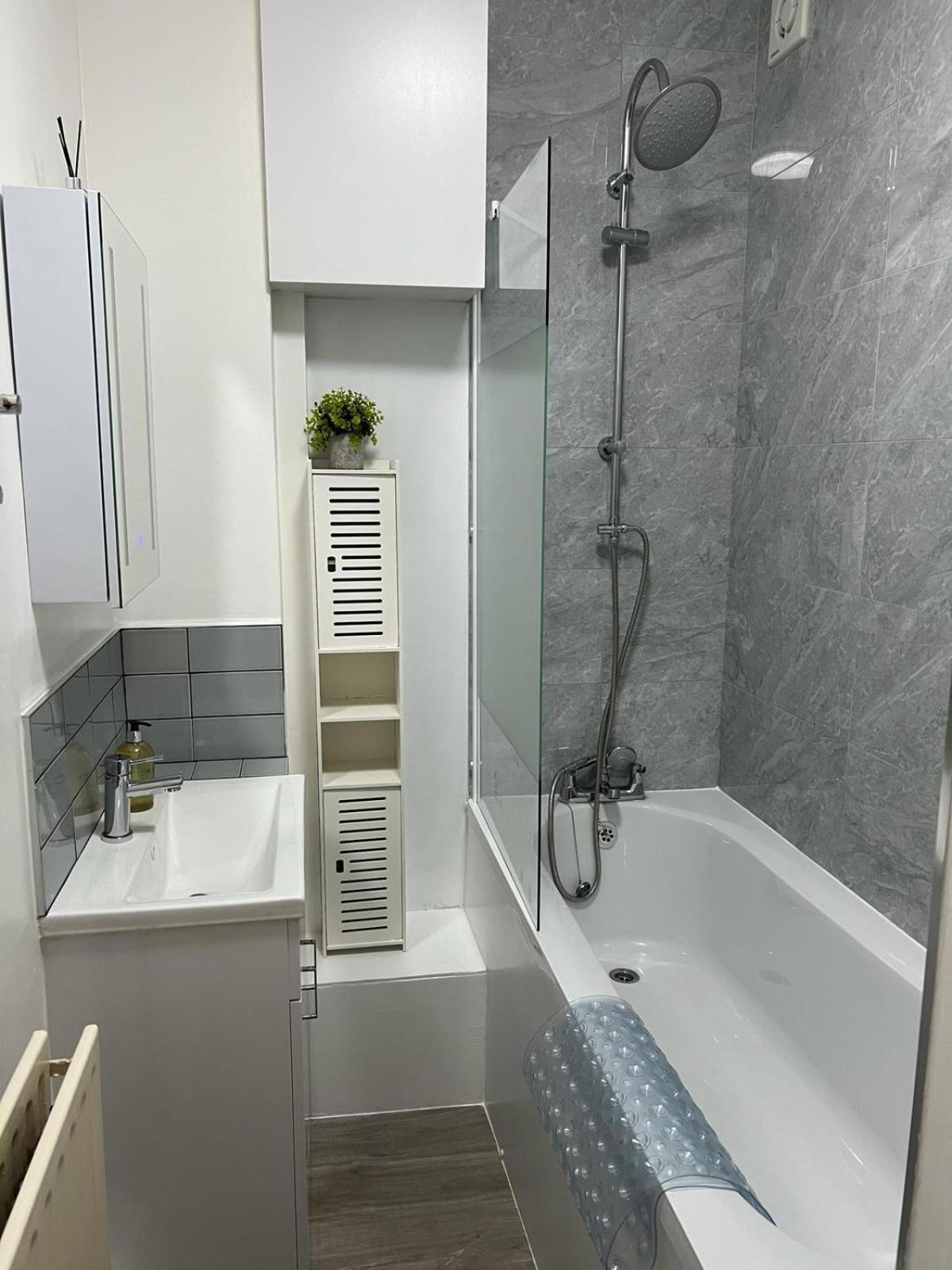 1 Bed Apartment - Centrally Located In The Heart Of Westminster ロンドン エクステリア 写真